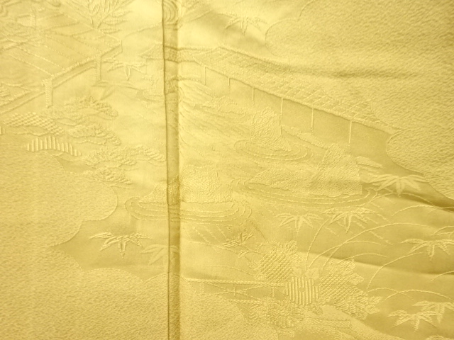  石庭模様織出し一ツ紋付け下げ色無地着物